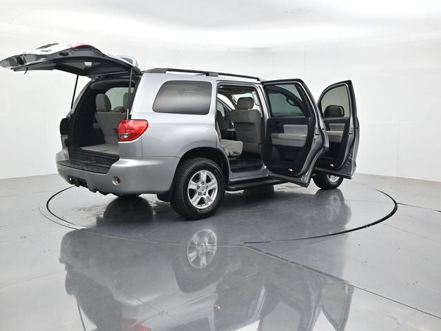 2017 Toyota Sequoia SR5 5.7L
