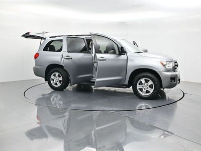 2017 Toyota Sequoia SR5 5.7L