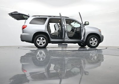 2017 Toyota Sequoia SR5 5.7L