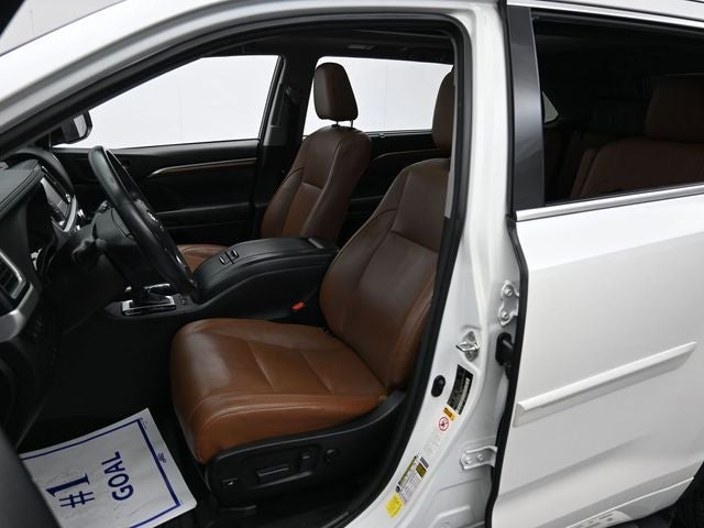 2017 Toyota Highlander Limited Platinum