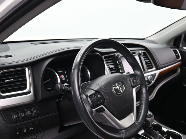 2017 Toyota Highlander Limited Platinum