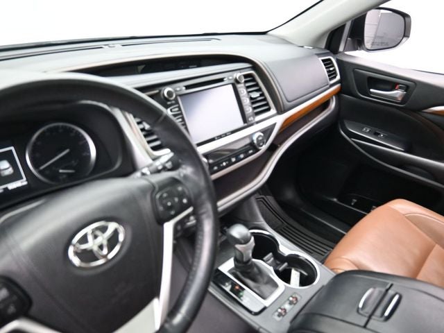 2017 Toyota Highlander Limited Platinum