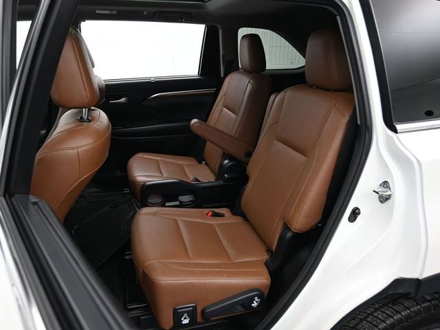 2017 Toyota Highlander Limited Platinum