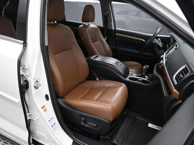 2017 Toyota Highlander Limited Platinum