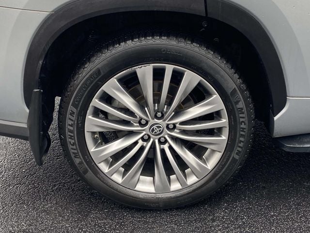 2020 Toyota Highlander Hybrid Platinum