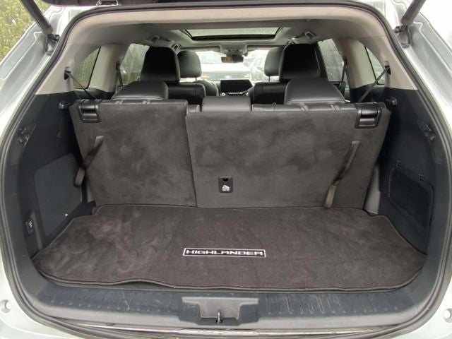 2020 Toyota Highlander Hybrid Platinum