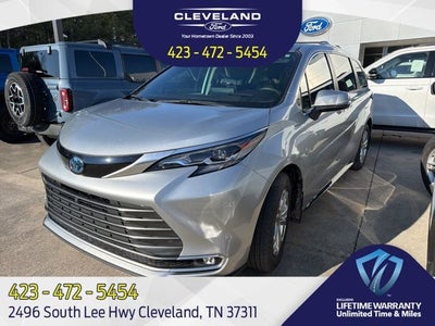 2024 Toyota Sienna Platinum 7 Passenger
