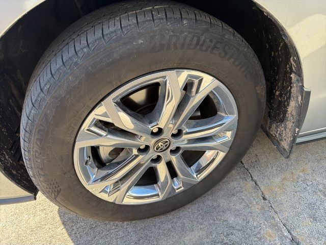 2024 Toyota Sienna Platinum 7 Passenger