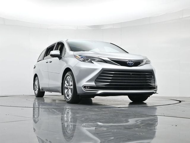 2024 Toyota Sienna Platinum 7 Passenger