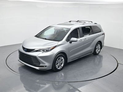 2024 Toyota Sienna Platinum 7 Passenger