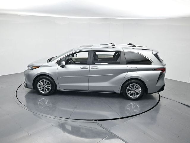 2024 Toyota Sienna Platinum 7 Passenger