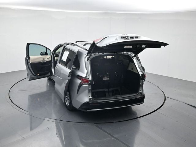 2024 Toyota Sienna Platinum 7 Passenger
