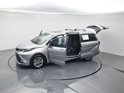 2024 Toyota Sienna Platinum 7 Passenger