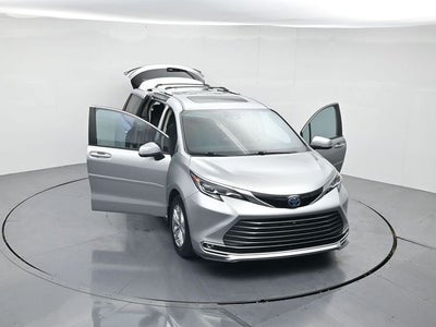 2024 Toyota Sienna Platinum 7 Passenger