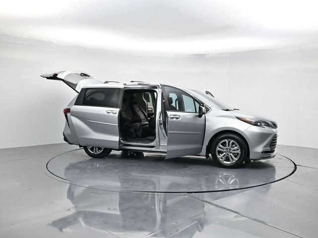 2024 Toyota Sienna Platinum 7 Passenger