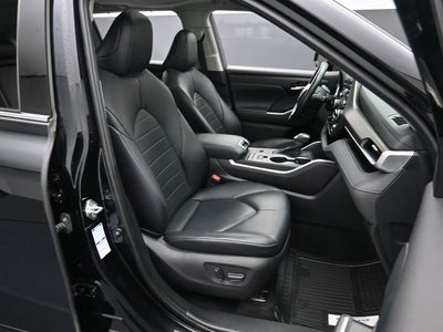 2021 Toyota Highlander Hybrid XLE