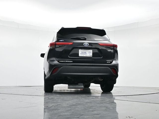 2021 Toyota Highlander Hybrid XLE