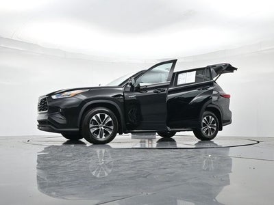 2021 Toyota Highlander Hybrid XLE