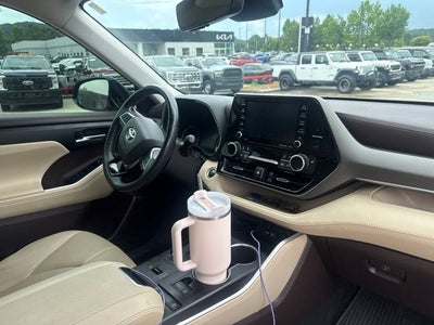 2021 Toyota Highlander XLE