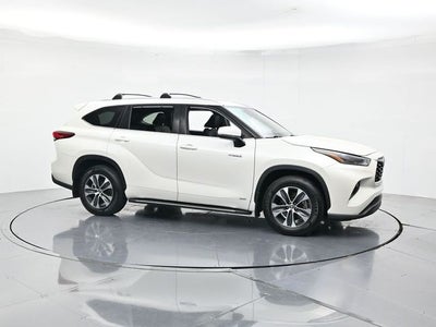 2021 Toyota Highlander Hybrid XLE