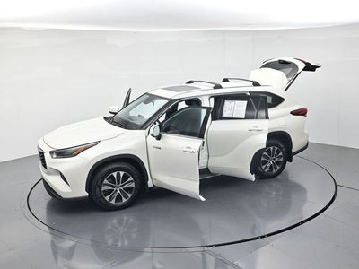 2021 Toyota Highlander Hybrid XLE