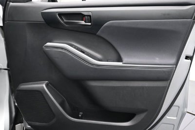 2025 Toyota Highlander LE