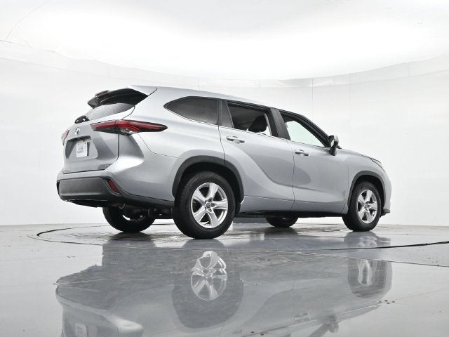 2025 Toyota Highlander LE