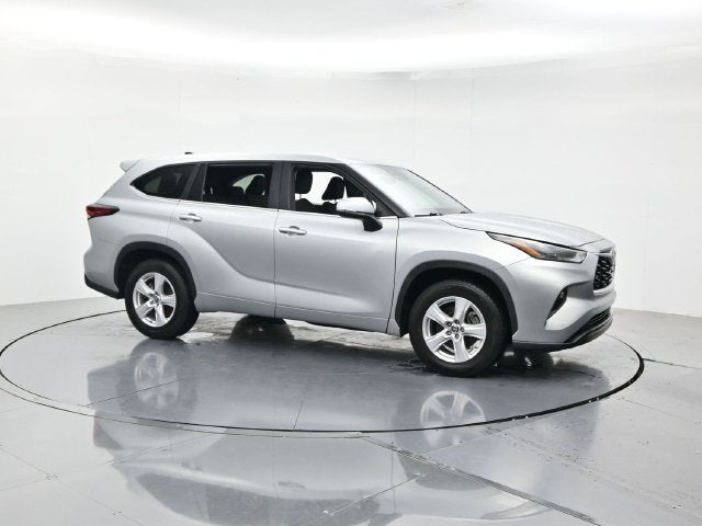 2025 Toyota Highlander LE
