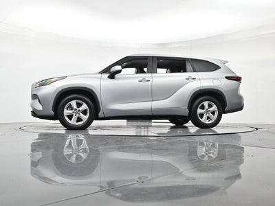 2025 Toyota Highlander LE