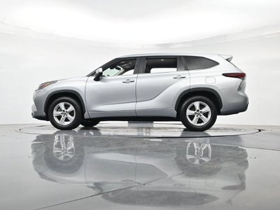 2025 Toyota Highlander LE
