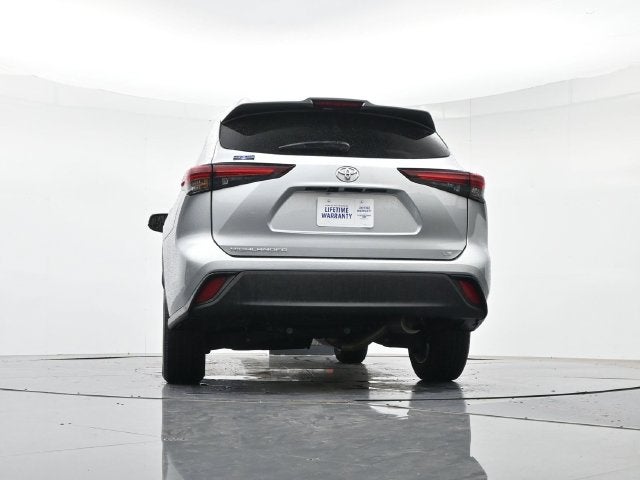 2025 Toyota Highlander LE