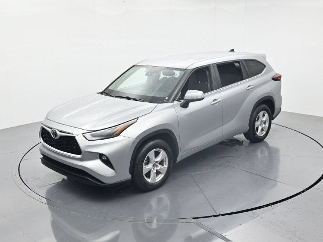 2025 Toyota Highlander LE