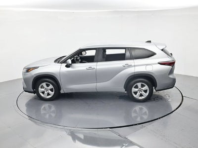 2025 Toyota Highlander LE