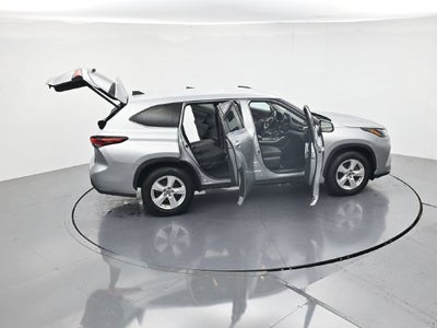 2025 Toyota Highlander LE