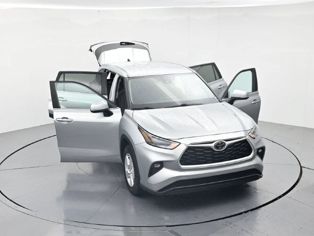 2025 Toyota Highlander LE