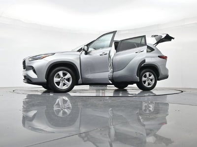 2025 Toyota Highlander LE