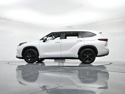 2024 Toyota Highlander LE