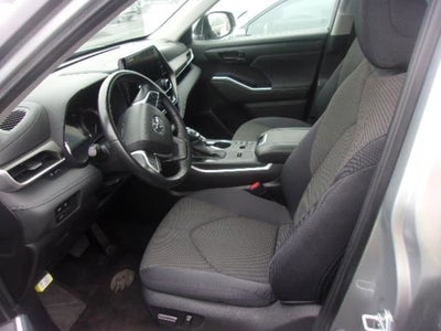 2024 Toyota Highlander LE