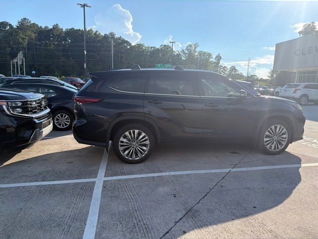 2024 Toyota Highlander Platinum