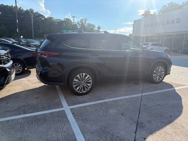 2024 Toyota Highlander Platinum