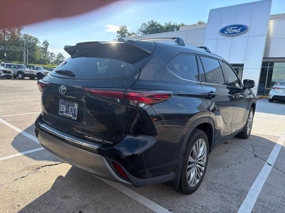 2024 Toyota Highlander Platinum
