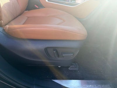 2024 Toyota Highlander Platinum