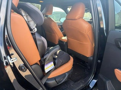 2024 Toyota Highlander Platinum
