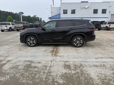 2024 Toyota Highlander XLE