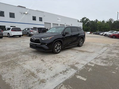 2024 Toyota Highlander XLE