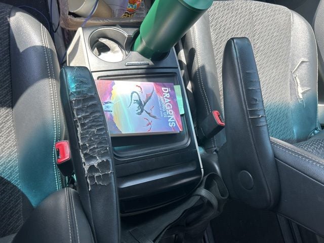2013 Toyota Sienna SE 8 Passenger