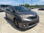 2013 Toyota Sienna SE 8 Passenger