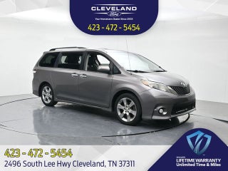 2013 Toyota Sienna SE 8 Passenger