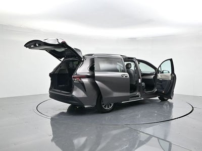 2024 Toyota Sienna XLE