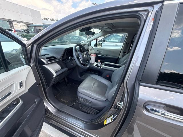 2021 Toyota Sienna Limited 7 Passenger